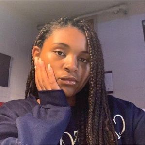 Meet your Posher, Gabriela